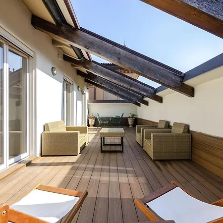 Rizzoli Terrace Apartment Bologna